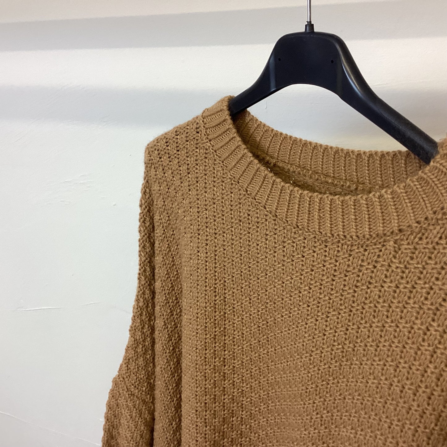 1823 - Balloon Sleeve Knit Jumper