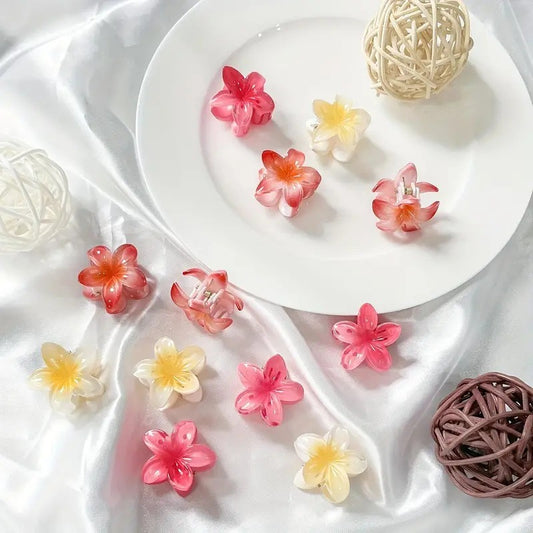 *PRE-ORDER* A109 - Mini Flower Clip