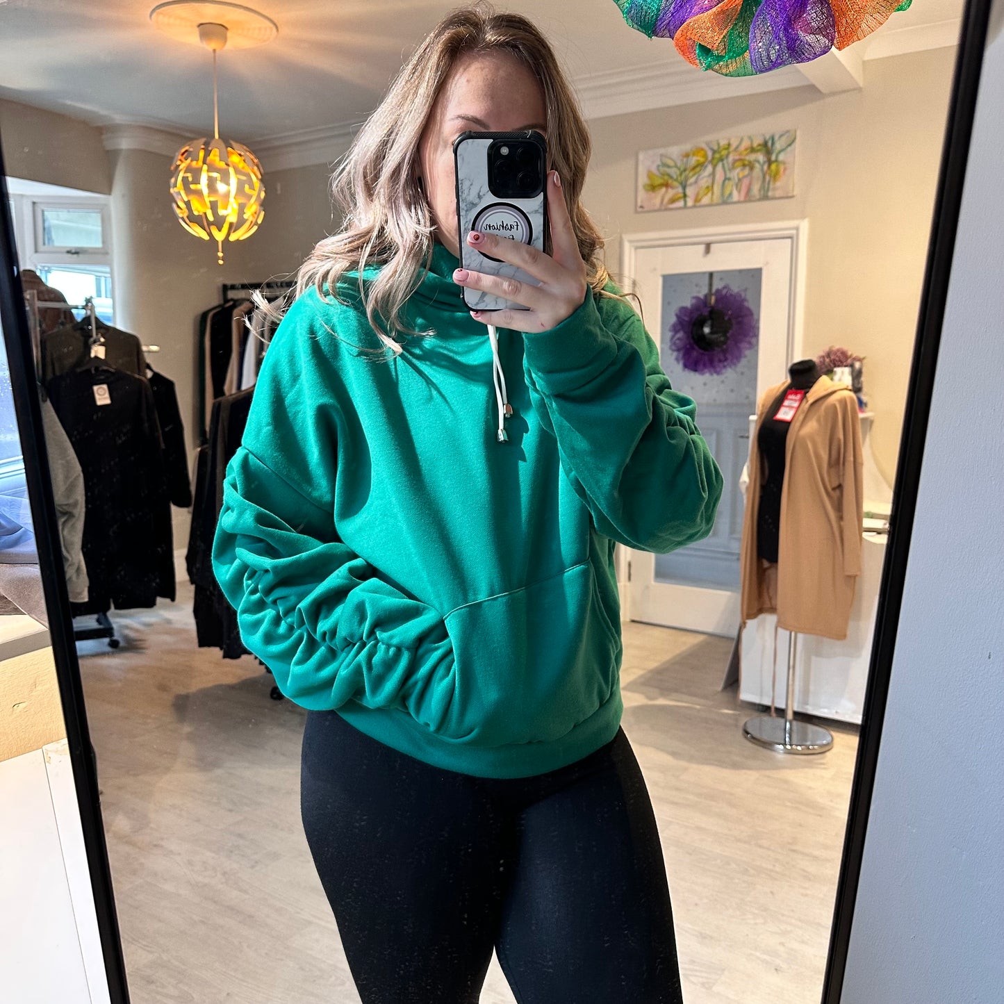1426 - OVERSIZED RUCHED HOODIE