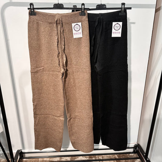 1467 - SOFT RIBBED STRAIGHT LEG PANTS