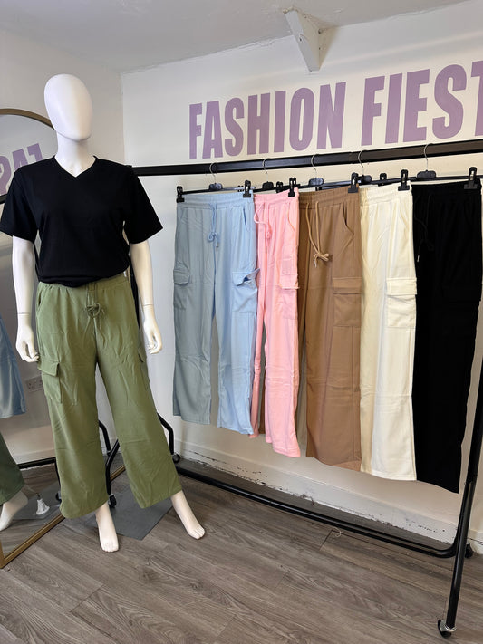 1919 - Straight Leg Cargo Stretch Pants