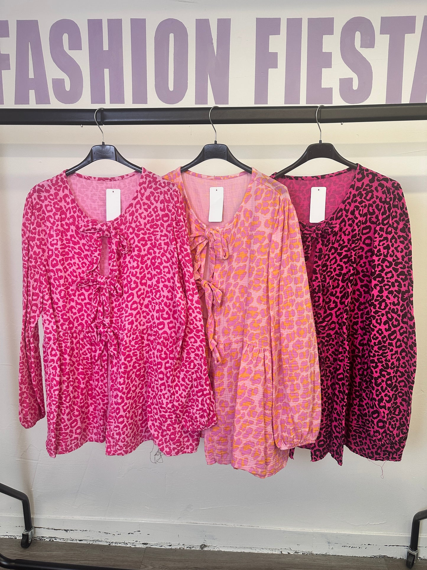 1957 - 3 Tie Leopard Top