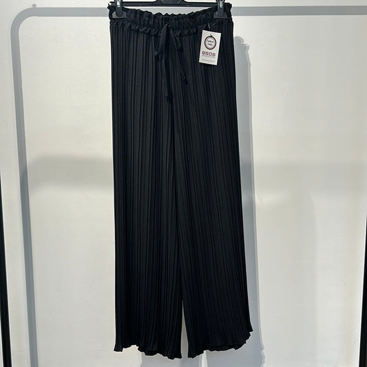 1513 - PLEATED RUFFLE BAND PANTS