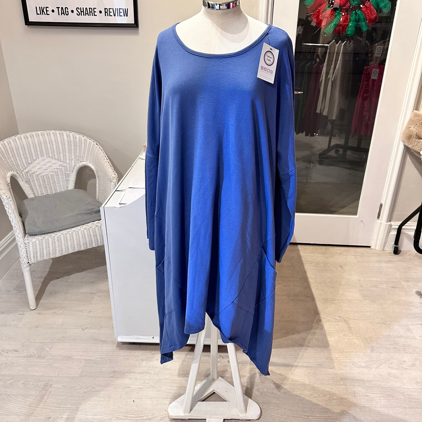 1500 - ROUND NECK POCKET LONG TOP