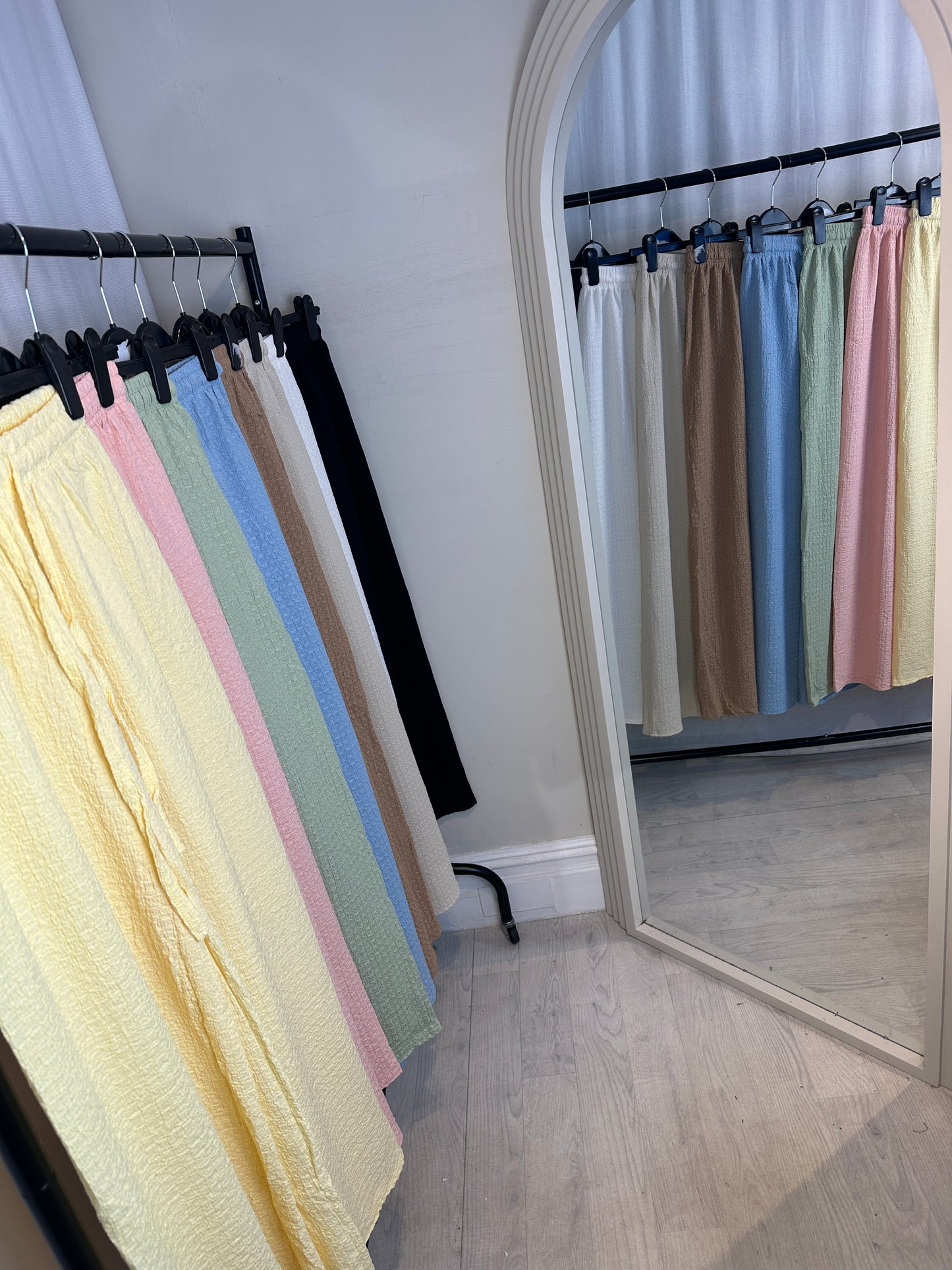 Textured Wide-Leg Pants