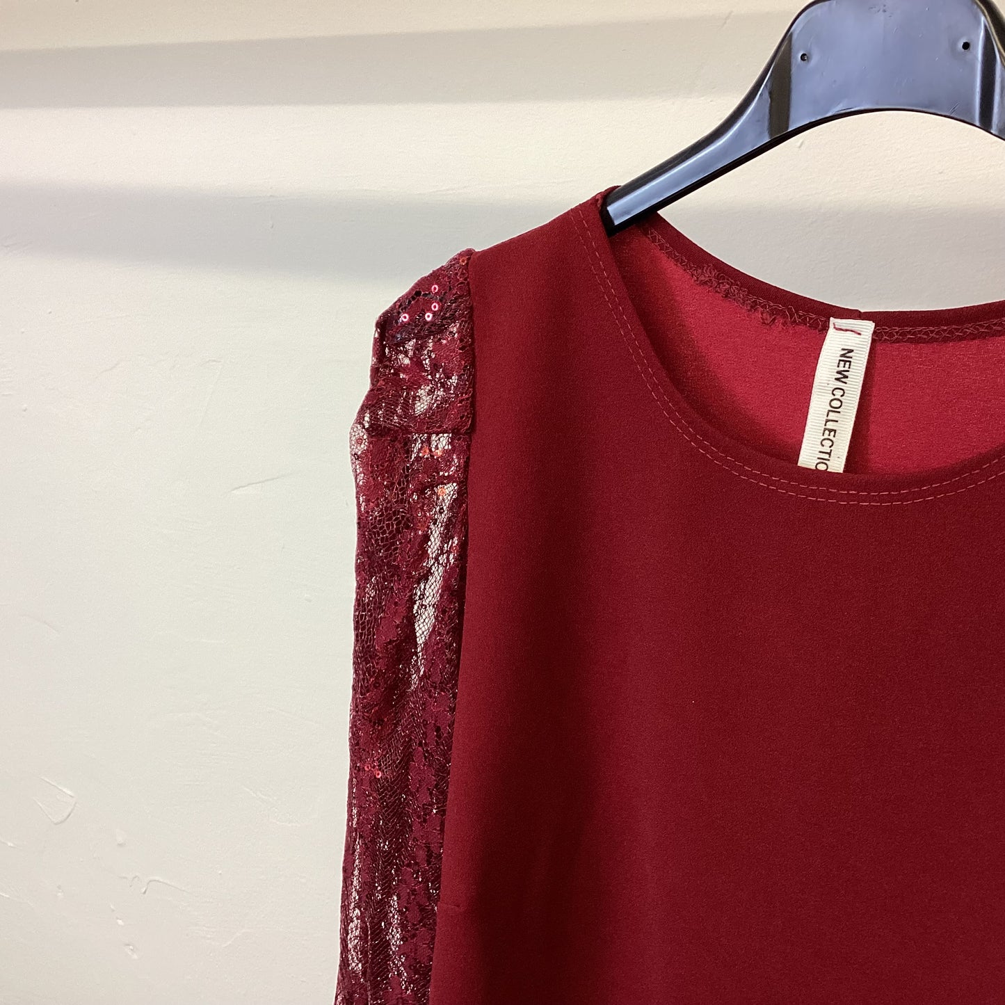 1864 - Glitter Lace Balloon Sleeve Detail Dress