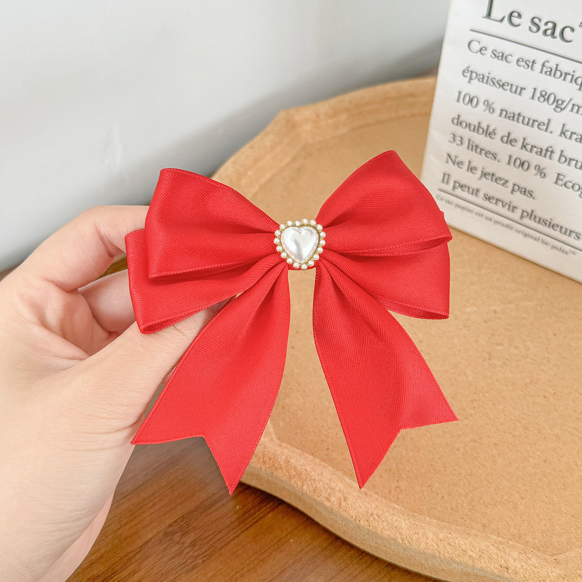 A099 - Pearl Heart Detail Hair Bow