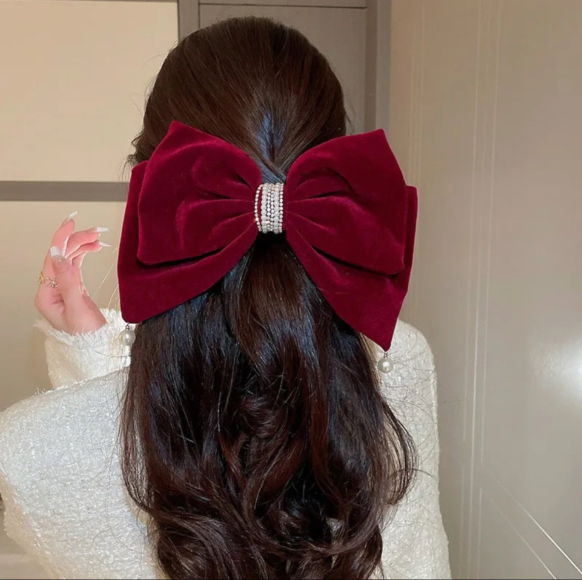 A080 - XL Pearl Detail Hair Bow