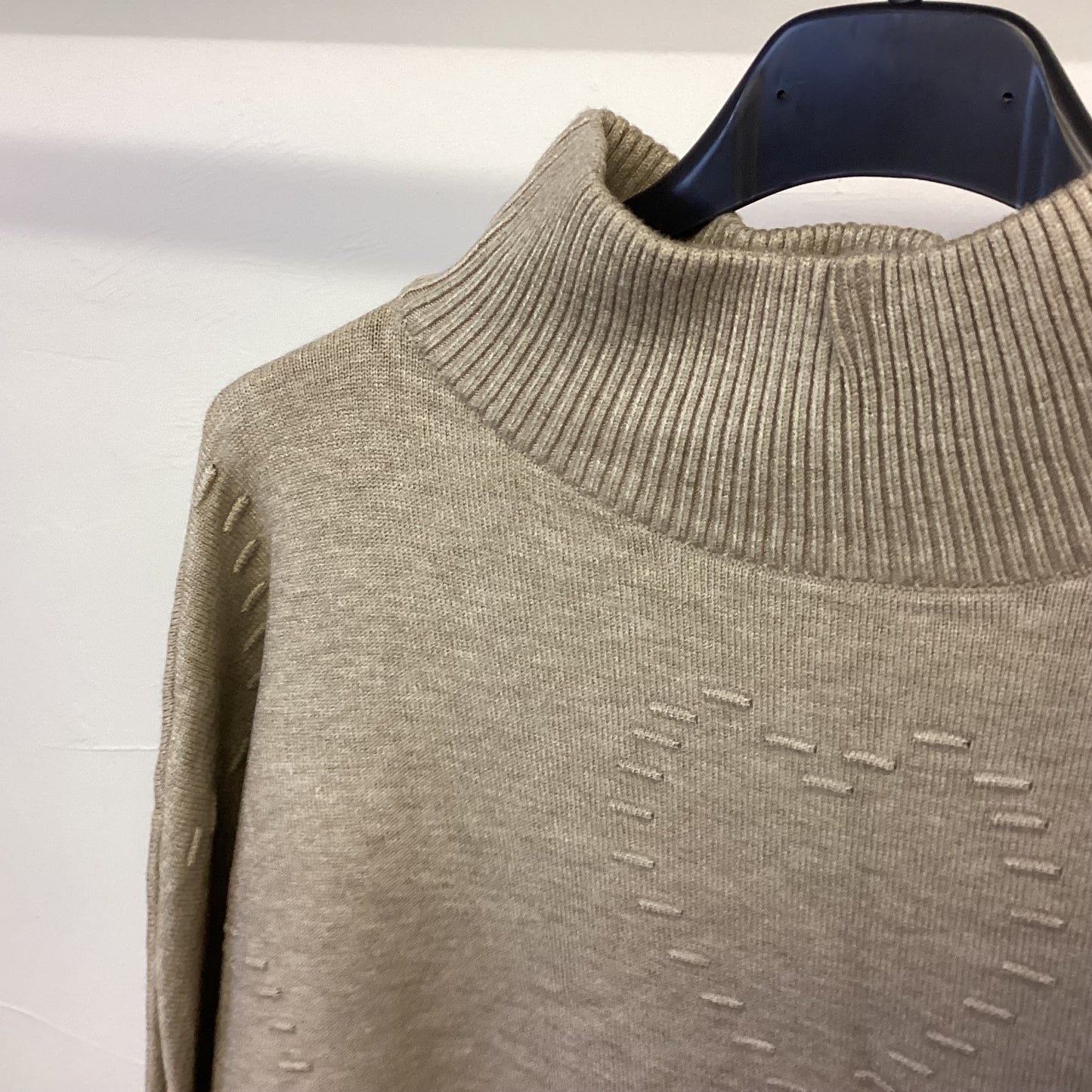 1878 - Heart Stitch Pattern High Neck Jumper