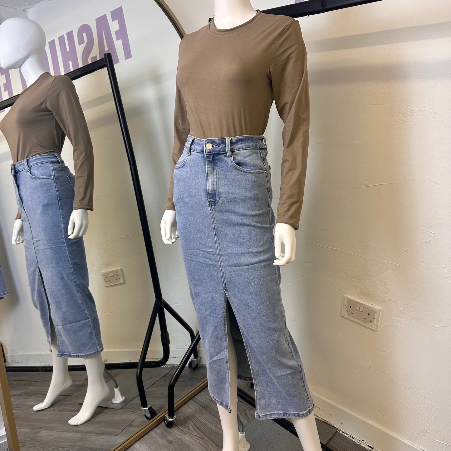 1905 - Midi Stretch Denim Skirt