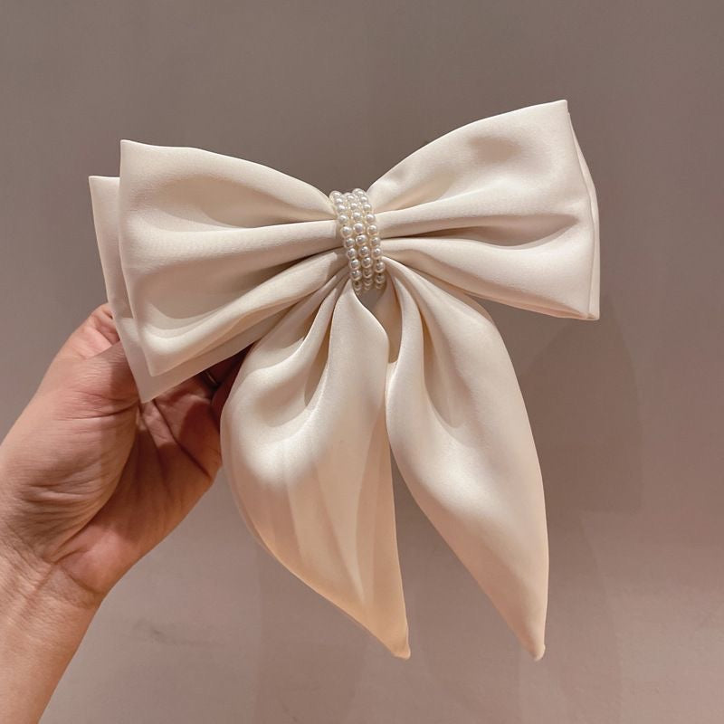 A015 - HAIR BOW WITH PEARL DETAIL