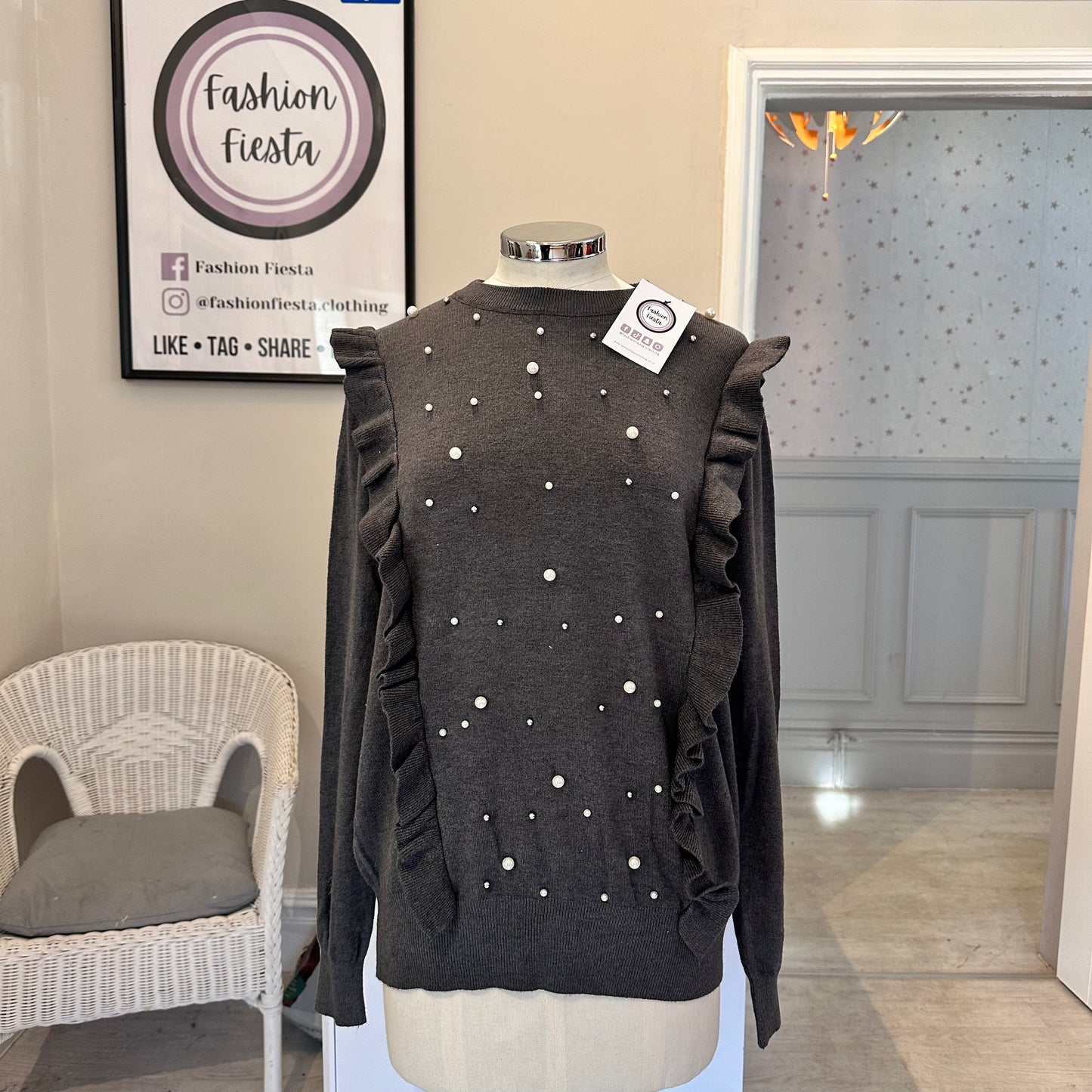1491 - PEARL FRILL JUMPER