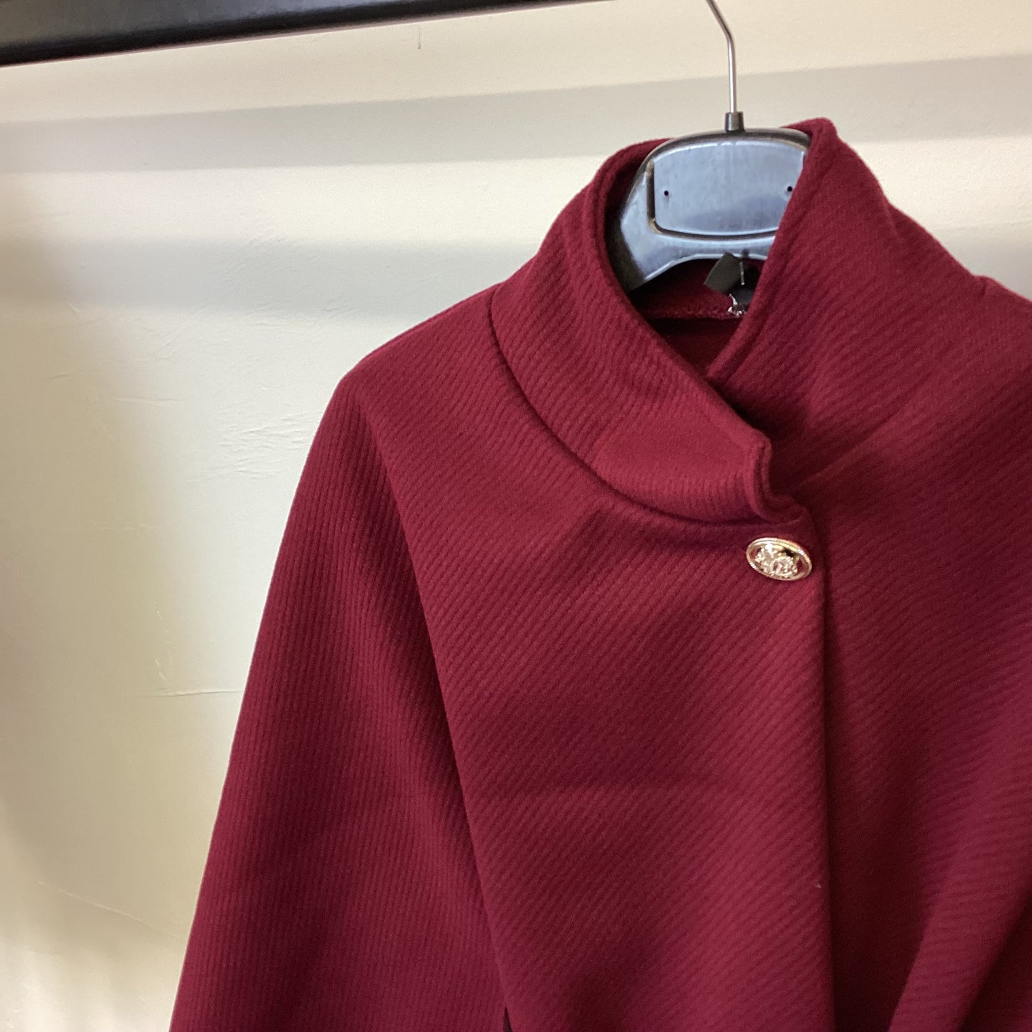 1425 - BELTED CAPE