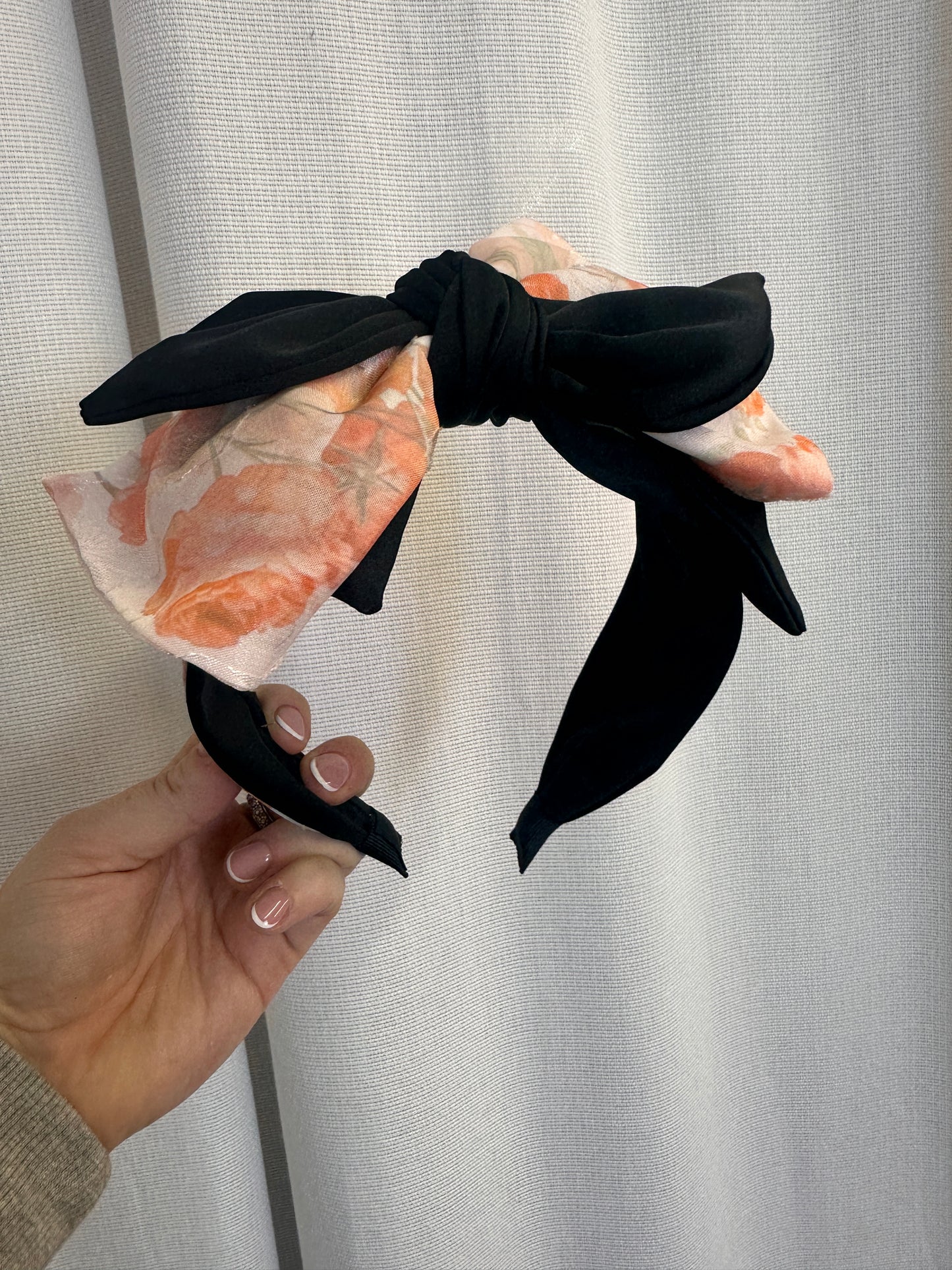 A128 - Peach & Black Double Bow Headband