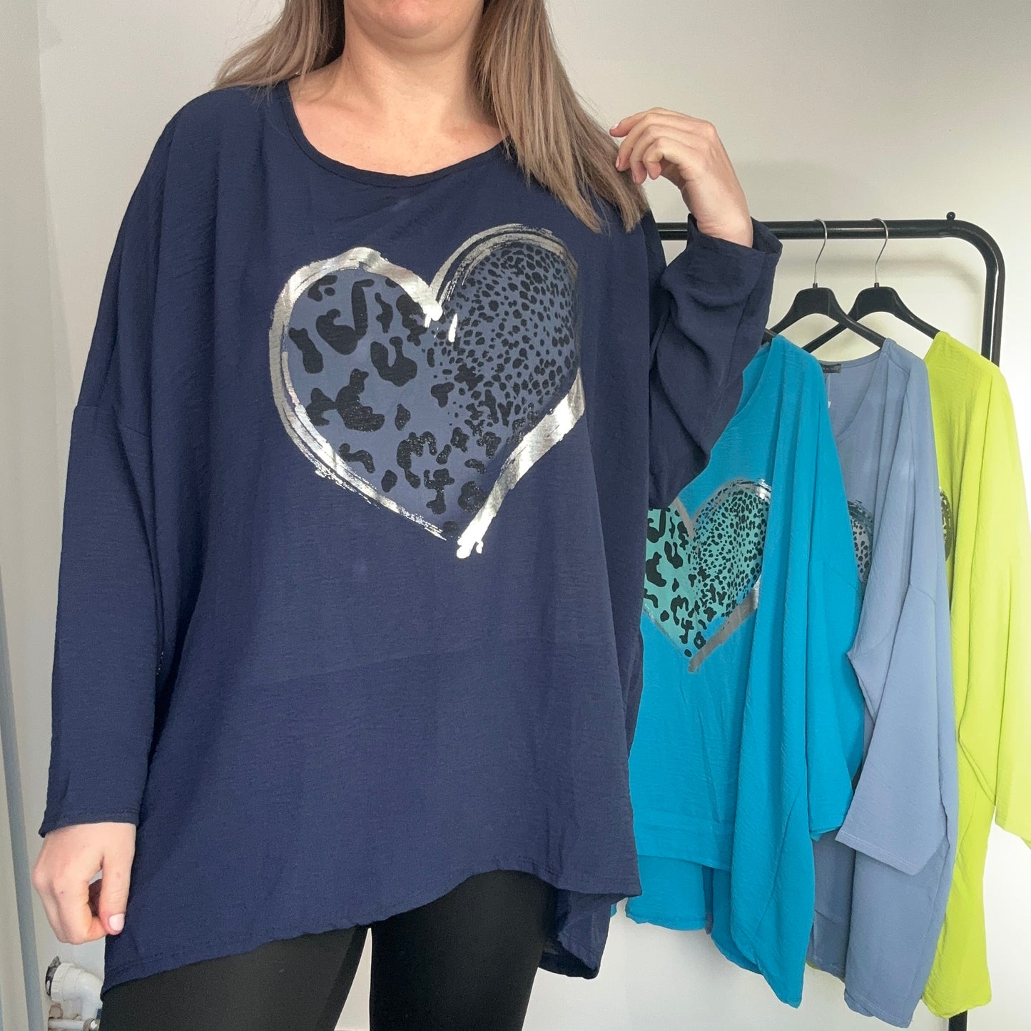1532 - LEOPARD HEART 3/4 SLEEVE TOP