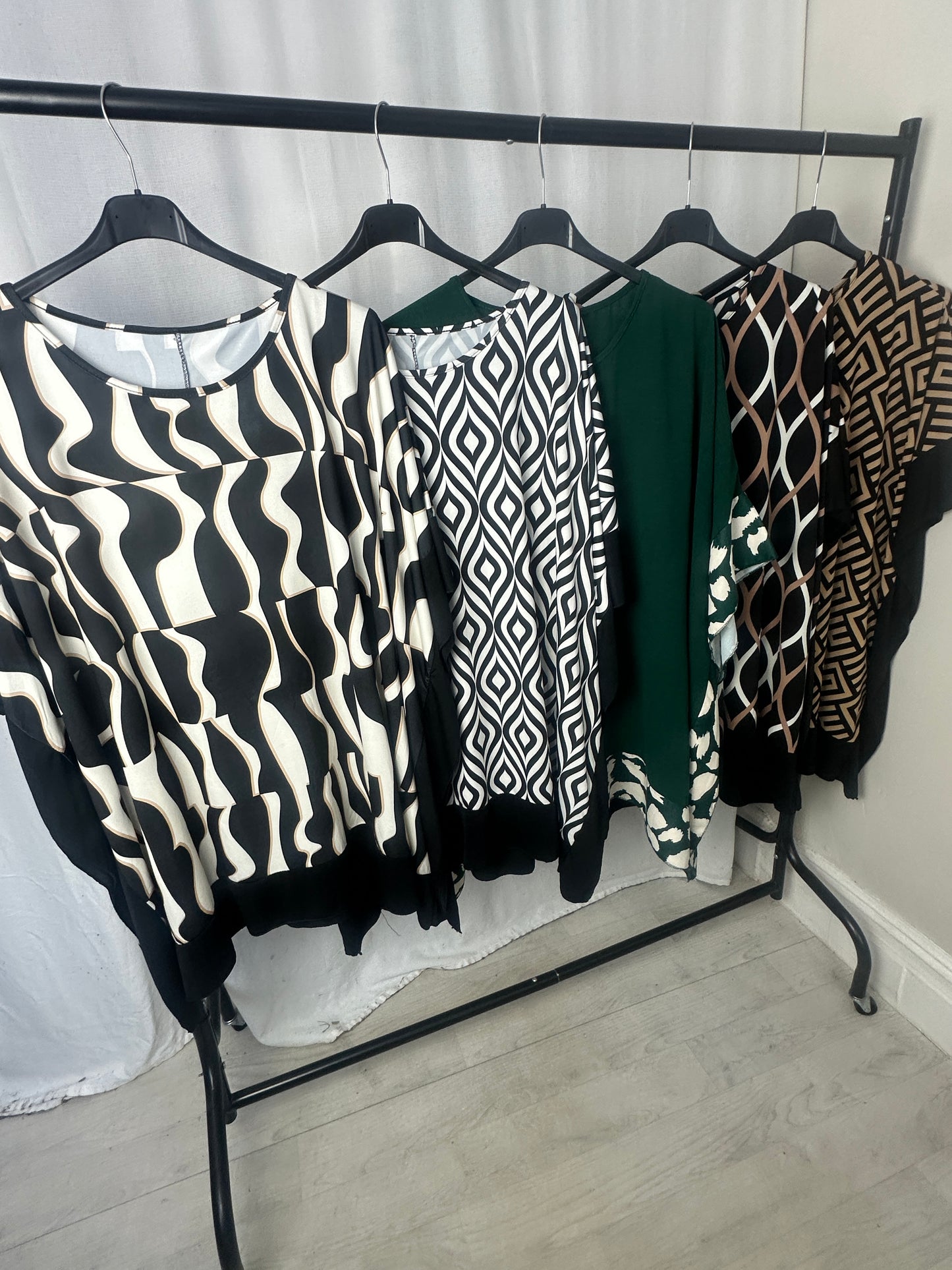 Curve Abstract Print Oversized Batwing Top