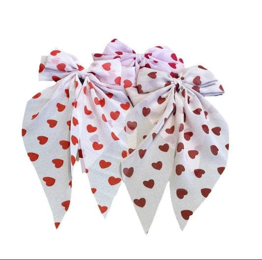 A100 - Heart Detail Long Tail Bow