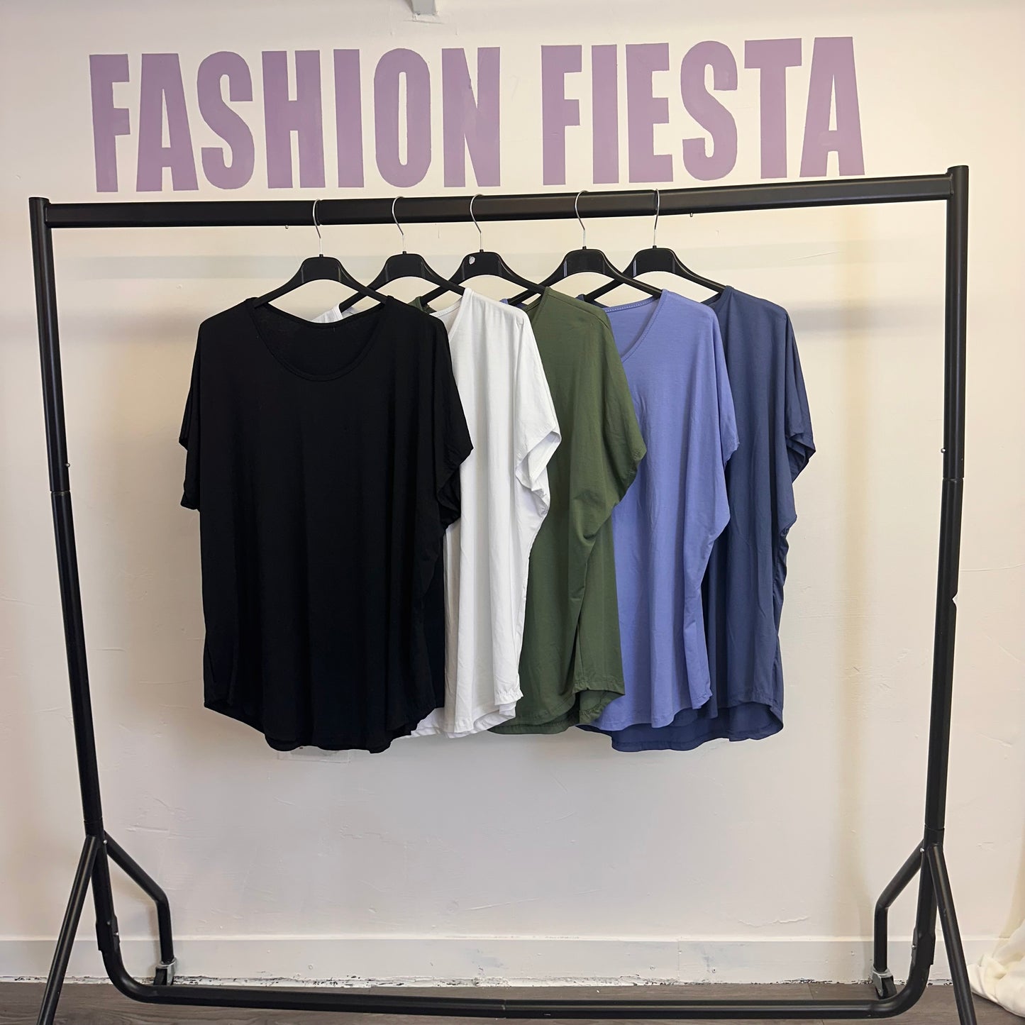 1677 - Plain Round Neck TShirt