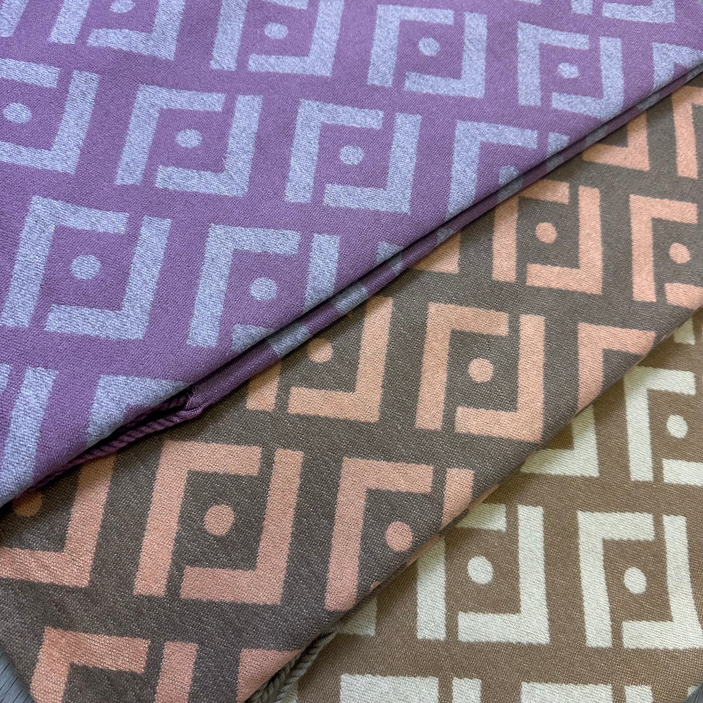 A092 - Inspired Scarf F