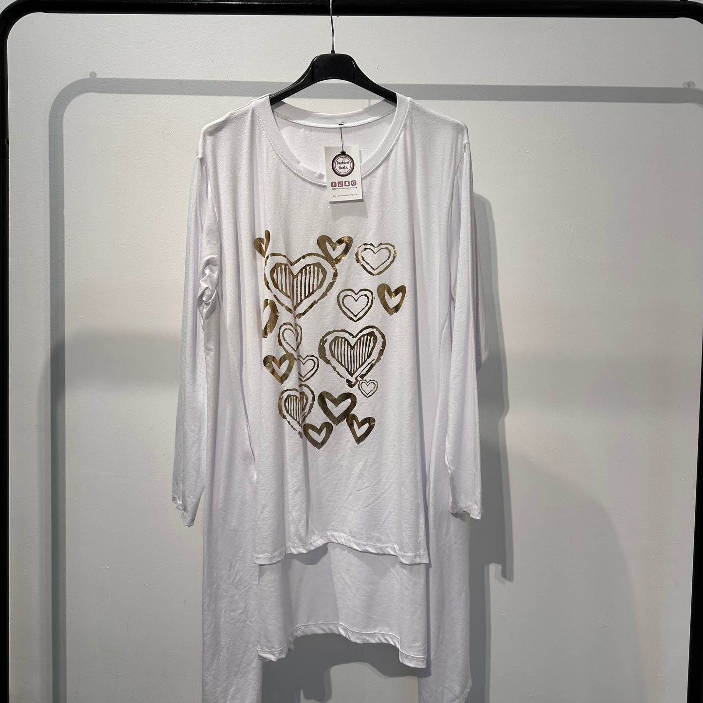 1544 - HEART DETAIL 3/4 SLEEVE TOP