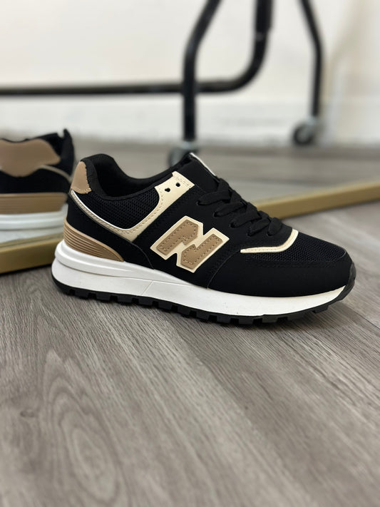 S1030 - Black & Neutral Detail Trainer