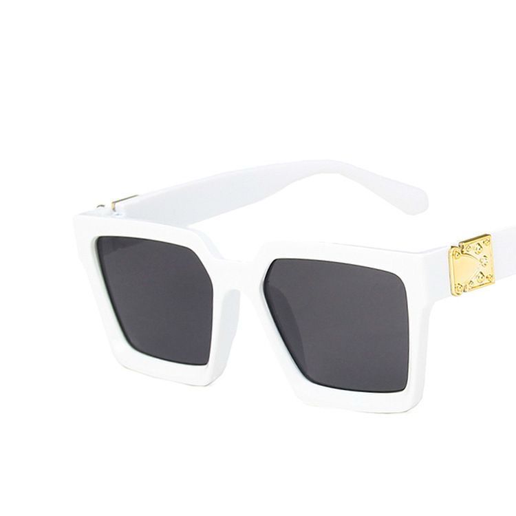 A027 - SUNGLASSES