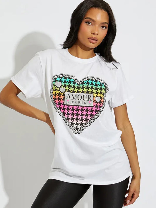 1372 - CHAIN HEART AMOUR GRAPHIC T-SHIRT