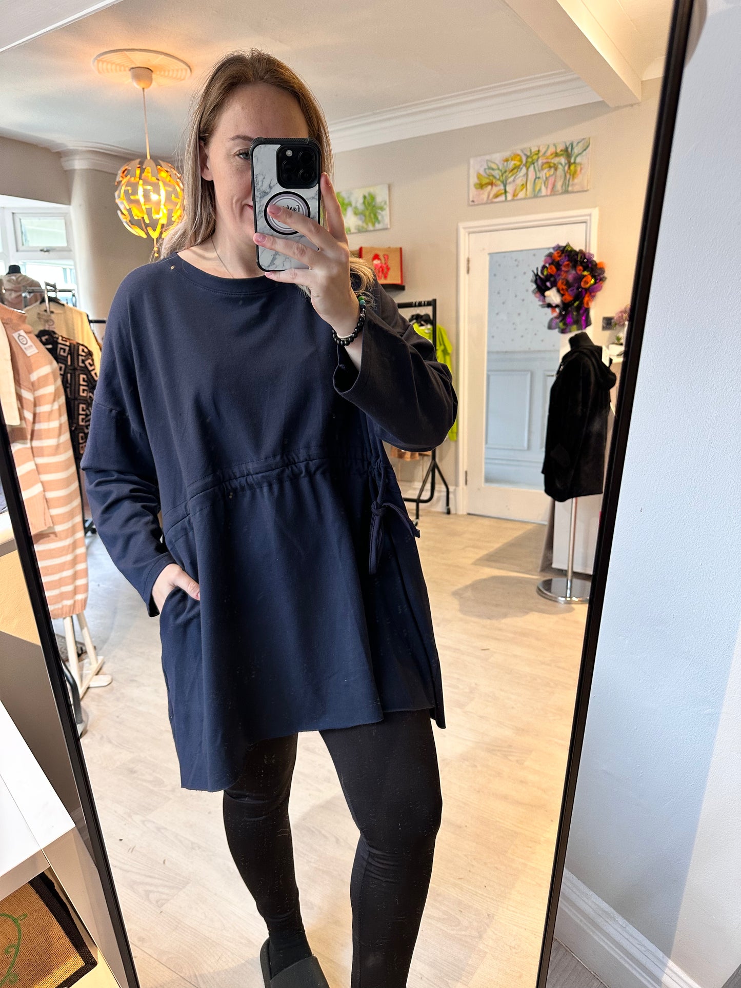 1403 - DRAWSTRING POCKET TOP