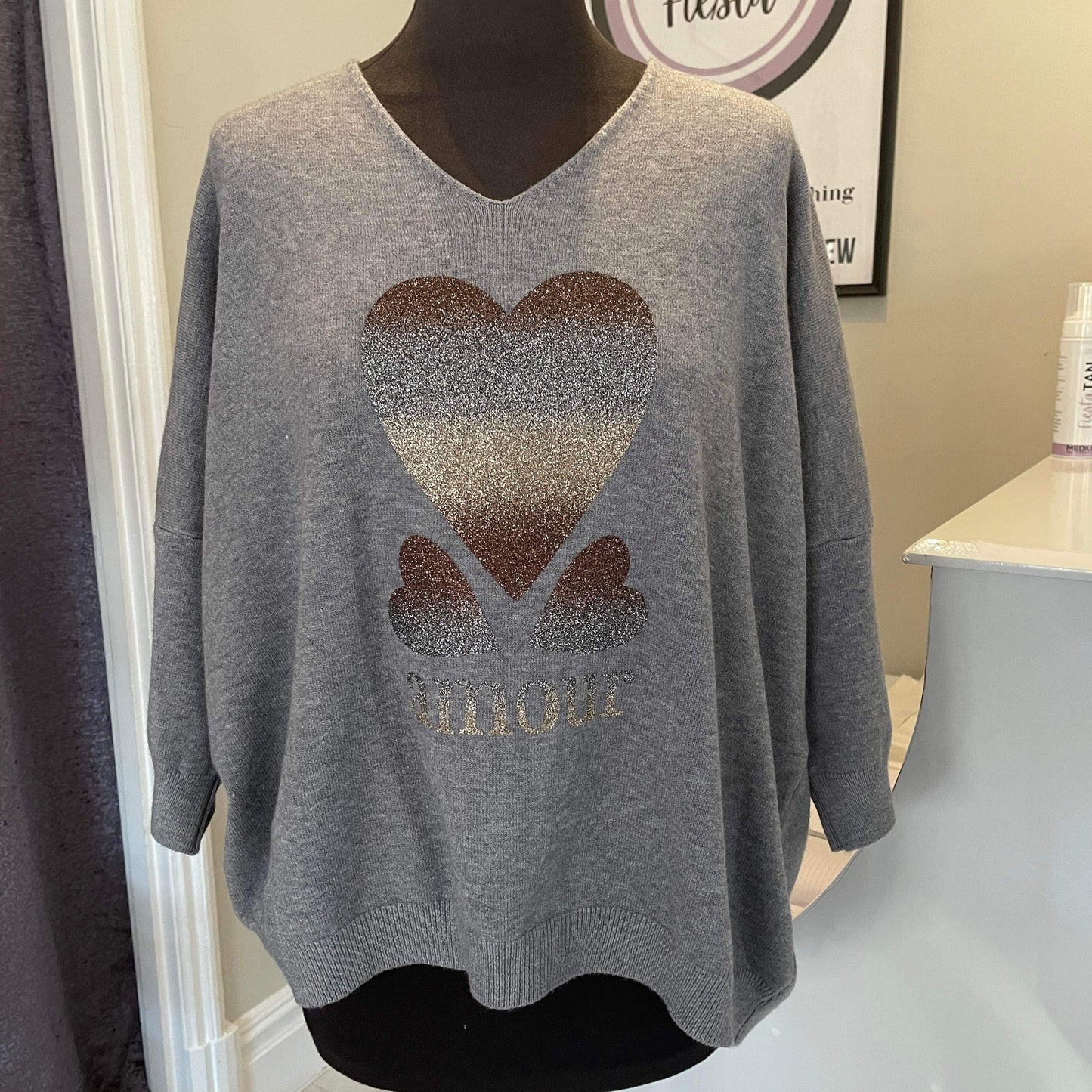 1493 - AMOUR V NECK SOFT TOUCH JUMPER