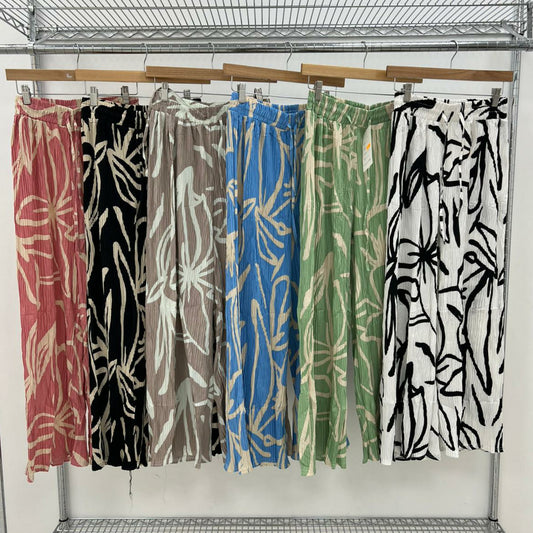 1553 - LEAF PATTERN RIBBED PANTS