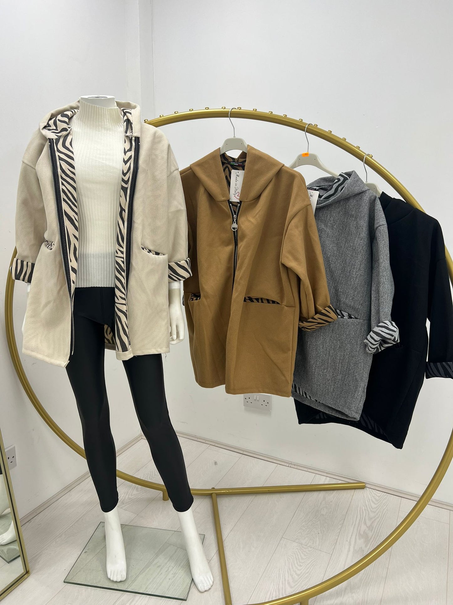 1432 - ZEBRA LINED POCKET ZIP UP JACKET